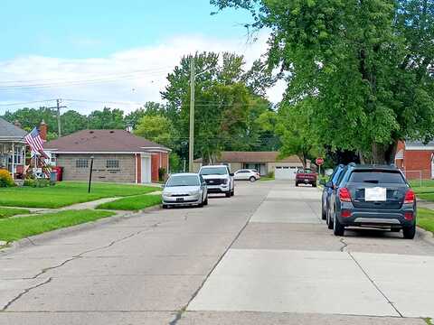 Bohn, ROSEVILLE, MI 48066