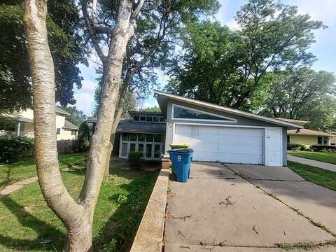 Rose, SAINT PAUL, MN 55117