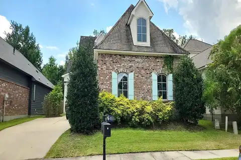 Vis A Vis, BATON ROUGE, LA 70817