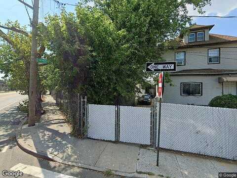 Grassmere, FAR ROCKAWAY, NY 11691