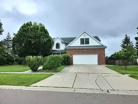 Lochgreen, LANSING, MI 48917