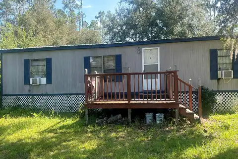 Patti, INTERLACHEN, FL 32148