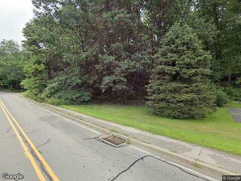 Hickory, CARBONDALE, PA 18407