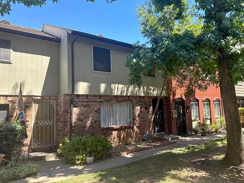 Benita, RANCHO CORDOVA, CA 95670