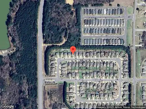 Lily Circle #41, Northport, AL 35473