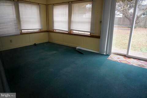 Nancy, EASTON, MD 21601