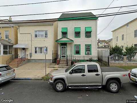 21St, PATERSON, NJ 07513