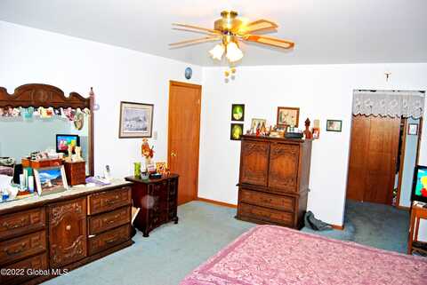 Muriel, SCHAGHTICOKE, NY 12154