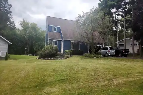 Loch, HIGHLAND, MI 48357