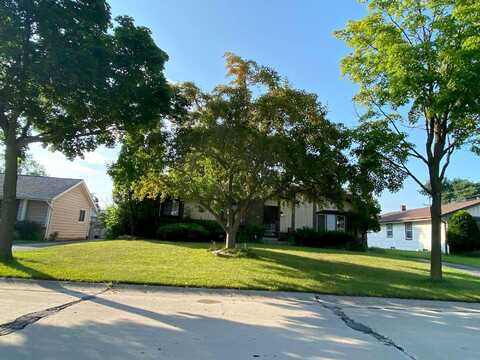97Th, MILWAUKEE, WI 53224