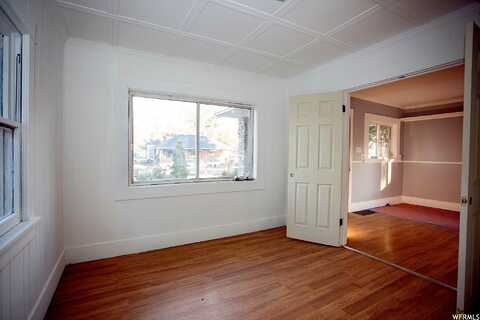 Grant, OGDEN, UT 84404