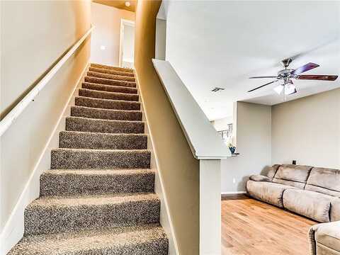 71St, YUKON, OK 73099