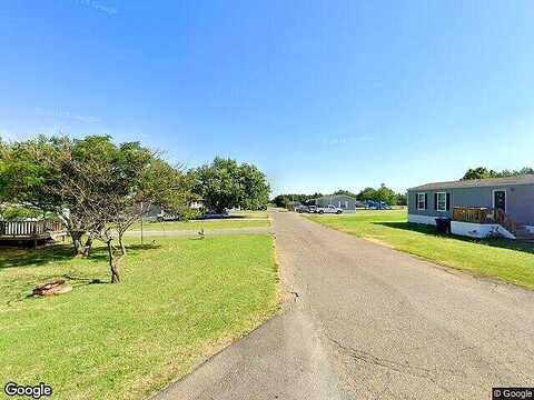 Ray Pl, Guthrie, OK 73044