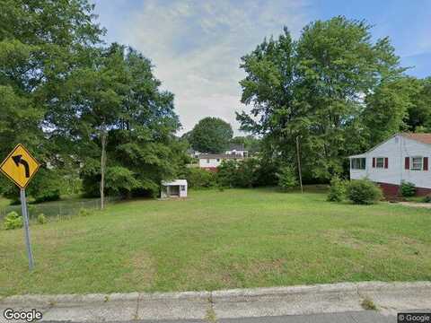 Washington Avenue, Reidsville, NC 27320