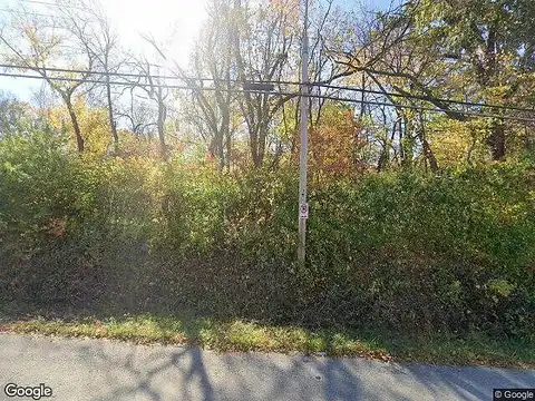 Ne Russell Rd, Kansas City, MO 64116