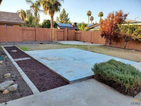 Stanton, BAKERSFIELD, CA 93309