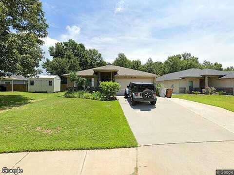 Village Oak, MILTON, FL 32571