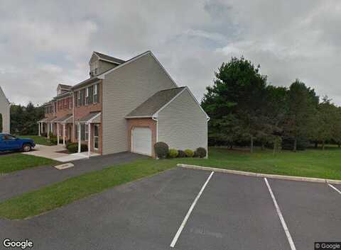 Charlemont, READING, PA 19607