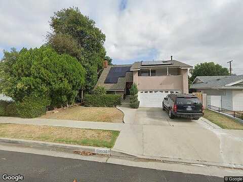 Hemmingway, WINNETKA, CA 91306