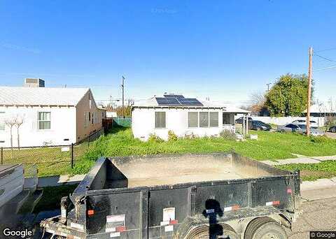 3Rd, PORTERVILLE, CA 93257