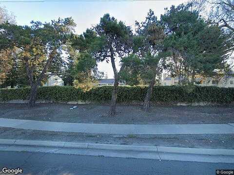 Pyrenees, STOCKTON, CA 95210