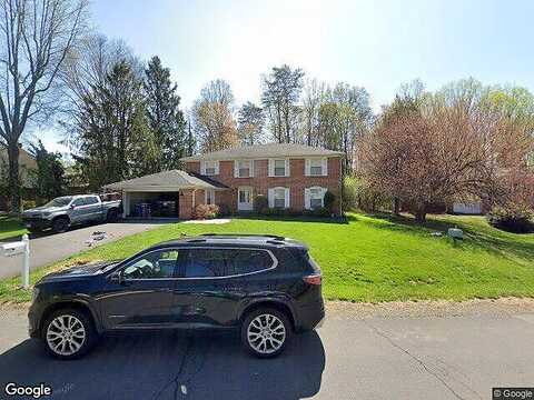 Briar Hill, MC LEAN, VA 22101