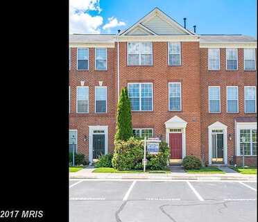 Park Crescent, HERNDON, VA 20171