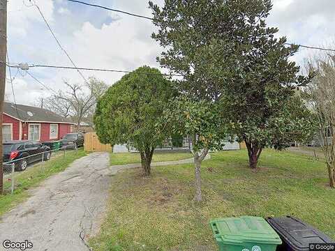 Sakowitz, HOUSTON, TX 77026