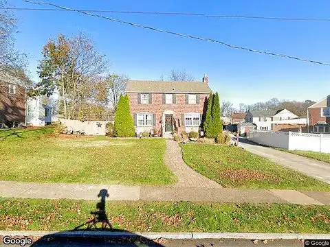 Colonial Park, SPRINGFIELD, PA 19064