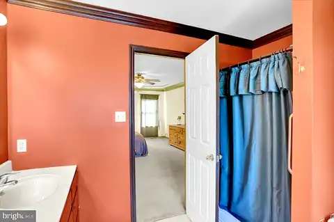 Diane, HONEY BROOK, PA 19344