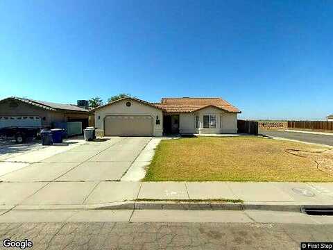 Avenida Castro, DELANO, CA 93215