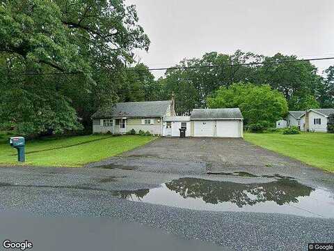 Maple, WALNUTPORT, PA 18088