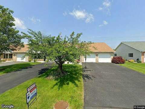 Kara, SHIPPENSBURG, PA 17257