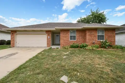 1128 N O'Hara Avenue, Springfield, MO 65803