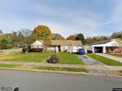 Maple, CAMP HILL, PA 17011
