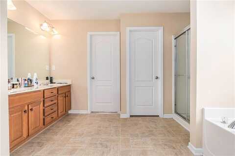 Nicholas, VILLA RICA, GA 30180