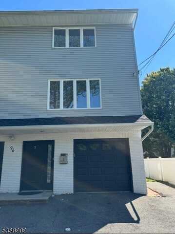 96 Columbus Ave, Belleville, NJ 07109