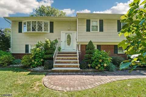 132 Northfield Road, Whippany, NJ 07054