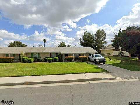 Mccall, MENIFEE, CA 92586