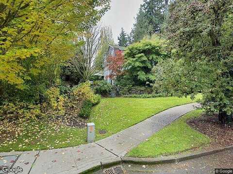 Glen Hollow, BAINBRIDGE ISLAND, WA 98110