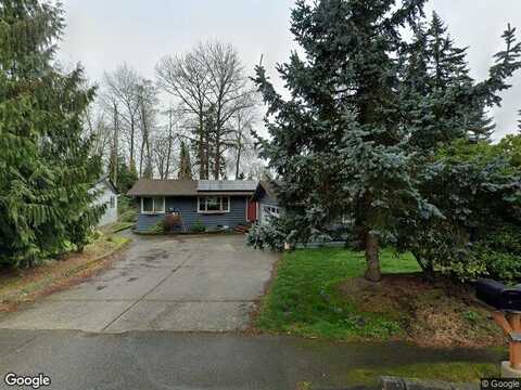 Spruce, LYNNWOOD, WA 98037
