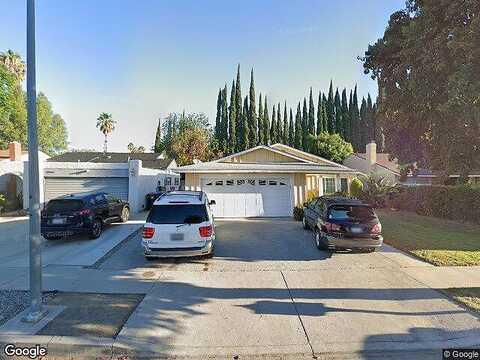 Chase St, Winnetka, CA 91306