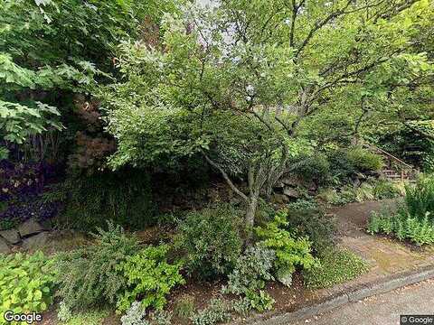 51St, SEATTLE, WA 98118