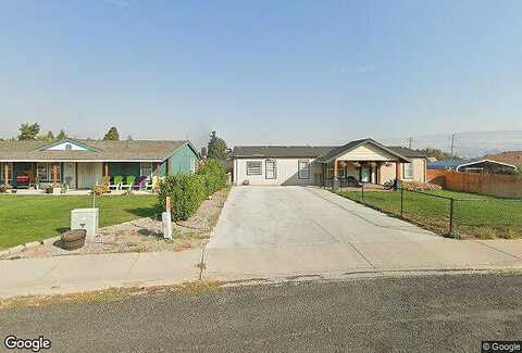 Kristina, WENATCHEE, WA 98801