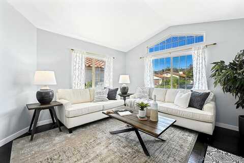 Dulin, FALLBROOK, CA 92028