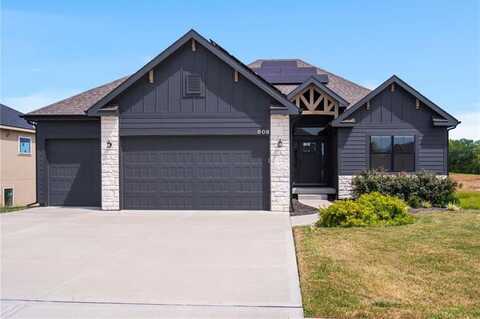 908 NW 94 Terrace, Kansas City, MO 64155