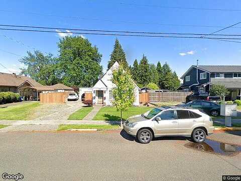 7Th, PUYALLUP, WA 98371