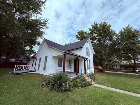311 N Frame Street, Hamilton, MO 64644
