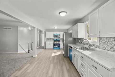 7901 NE 51st Terrace, Kansas City, MO 64119