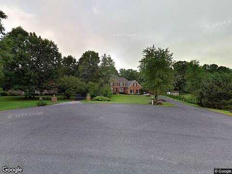 Carol, MIDDLETOWN, PA 17057